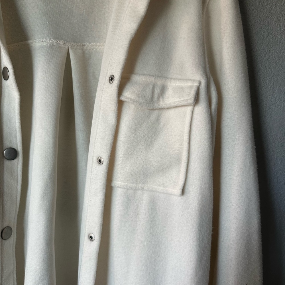 Button down sweater - Picture 4 of 4
